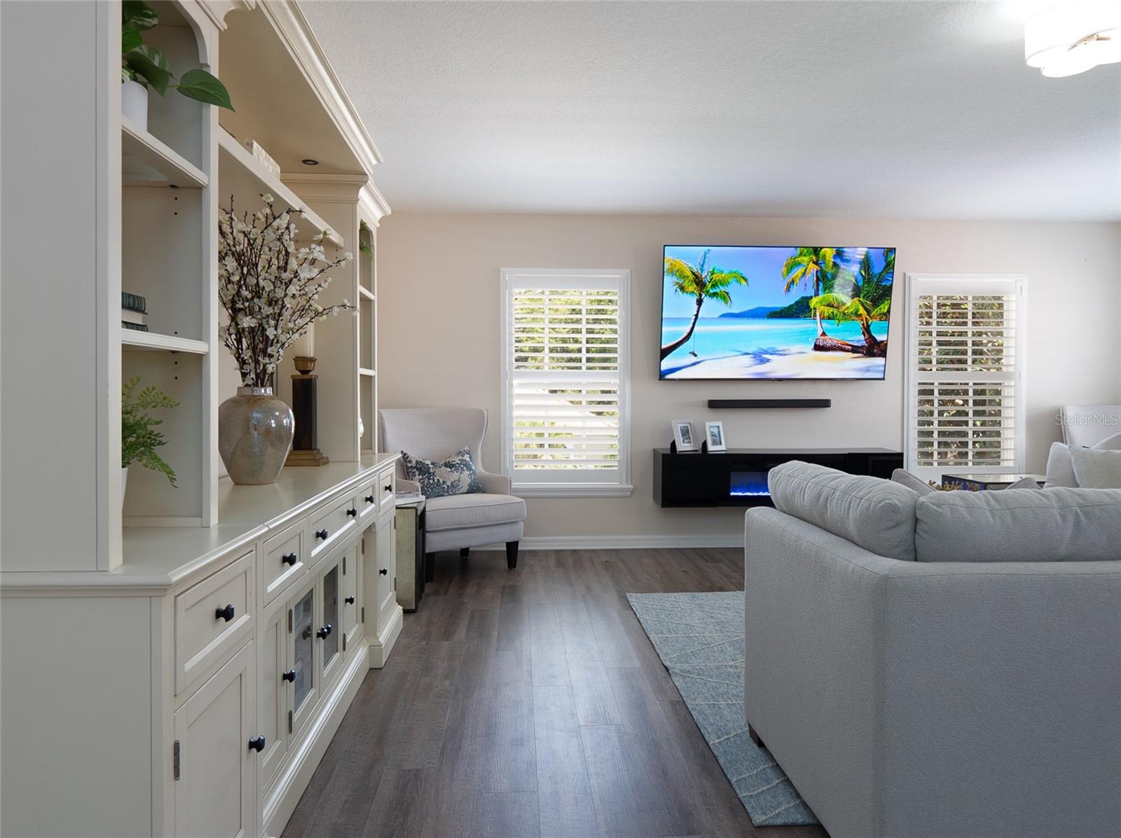 Image 41 of 72 For 9010 Kingsbury Place