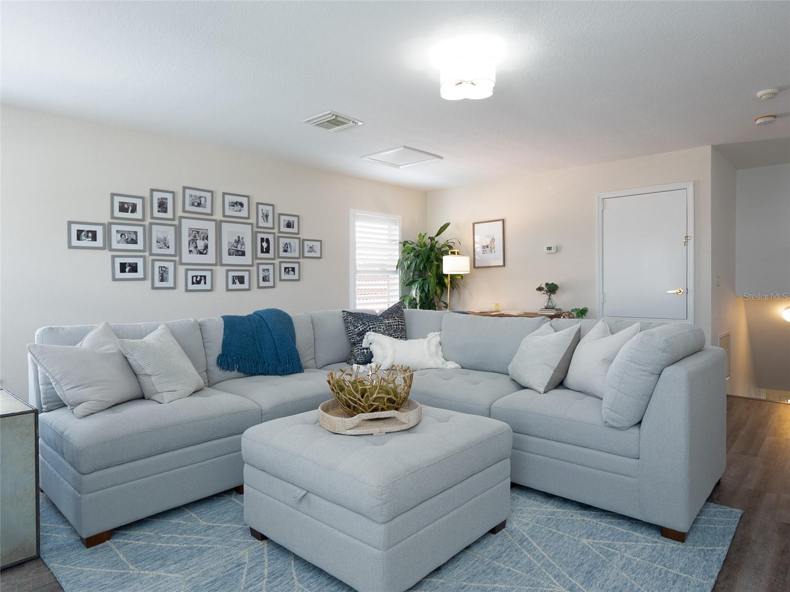 Image 42 of 72 For 9010 Kingsbury Place