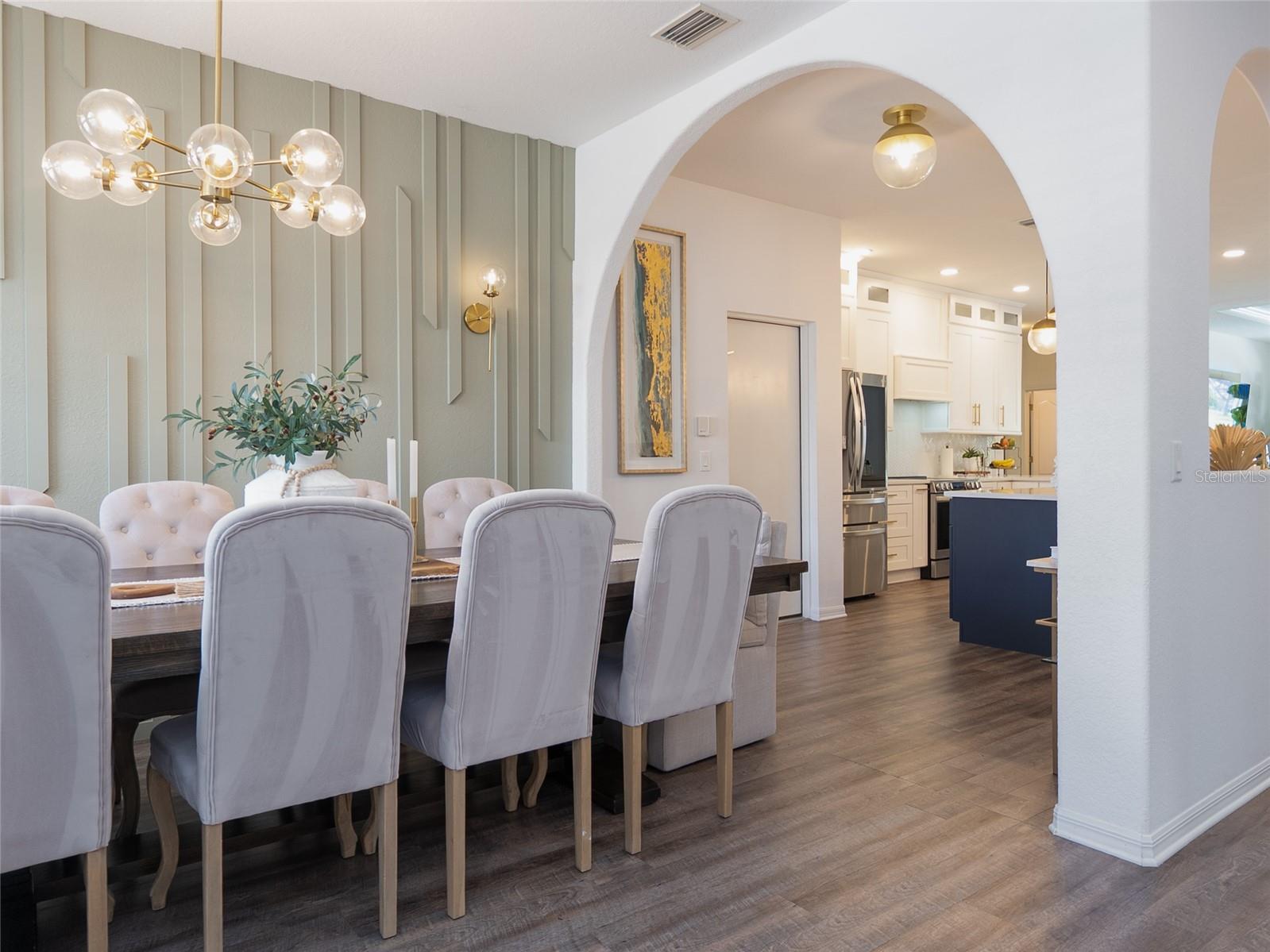 Image 5 of 72 For 9010 Kingsbury Place