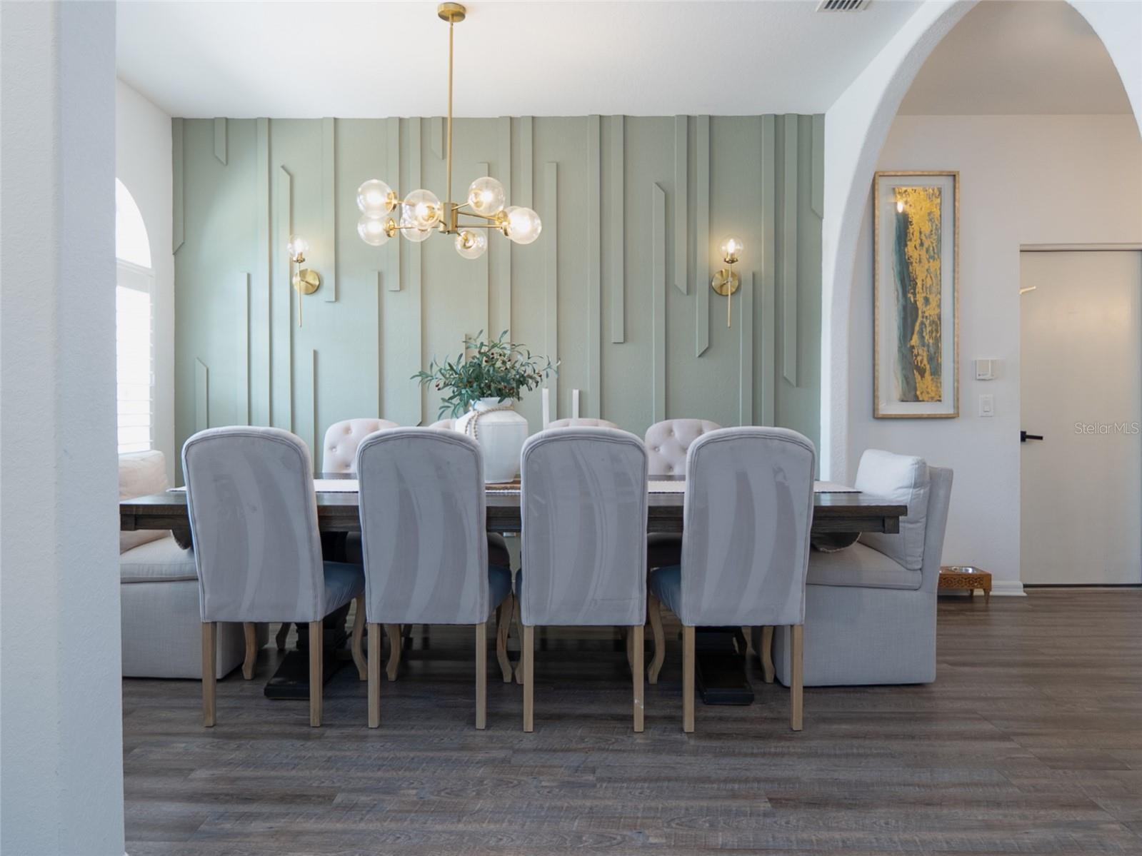 Image 6 of 72 For 9010 Kingsbury Place