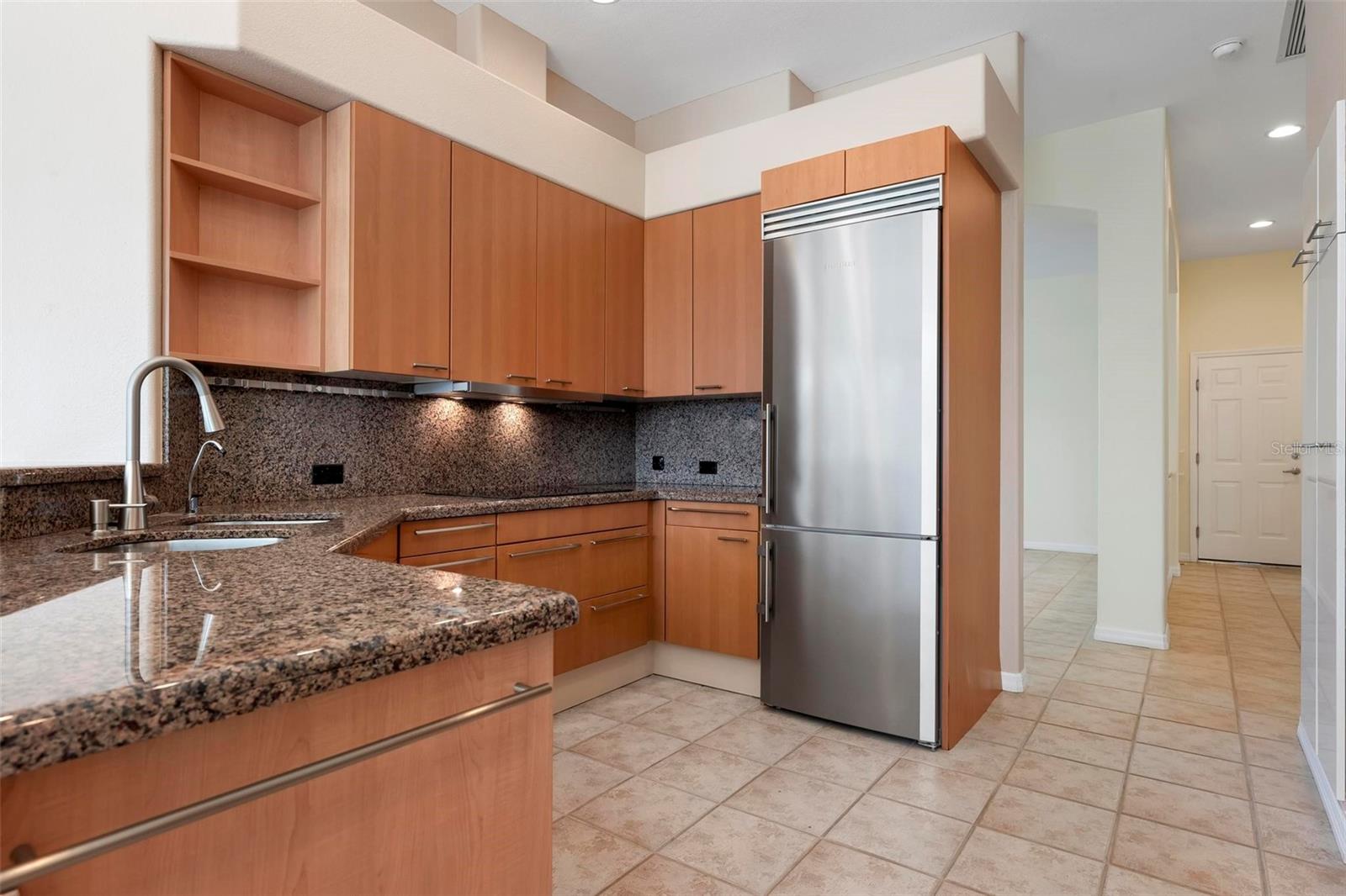 Image 19 of 90 For 809 Blue Crane Drive