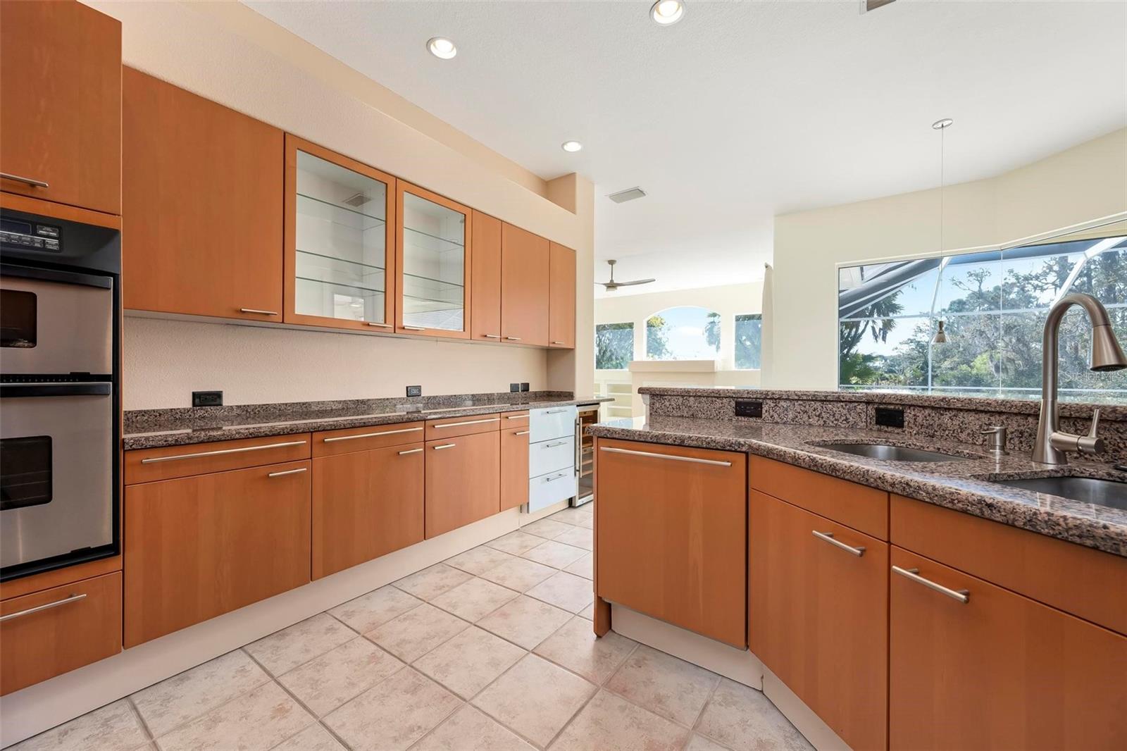 Image 20 of 90 For 809 Blue Crane Drive