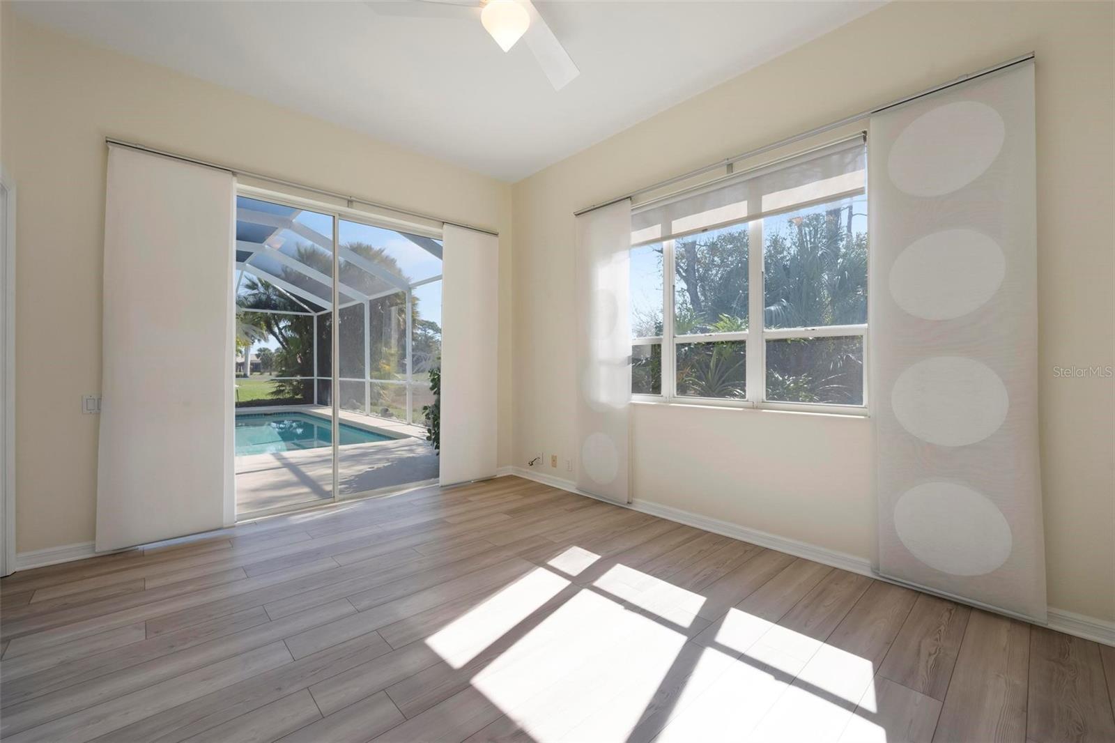 Image 54 of 90 For 809 Blue Crane Drive