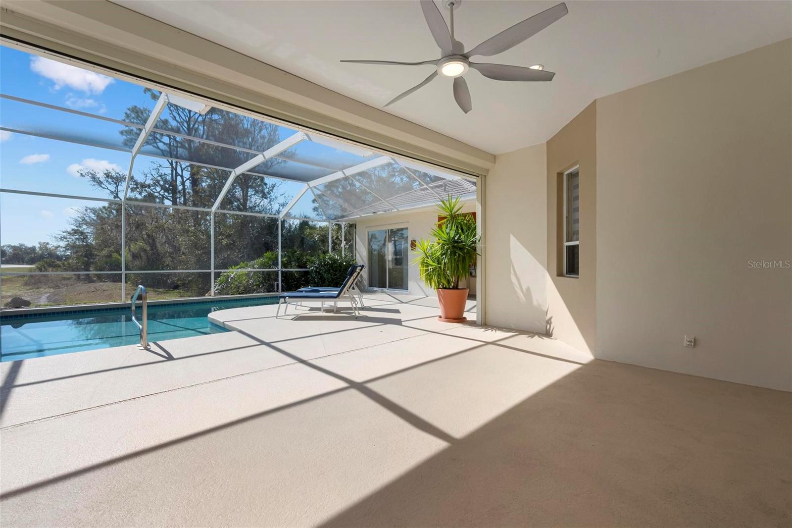 Image 61 of 90 For 809 Blue Crane Drive