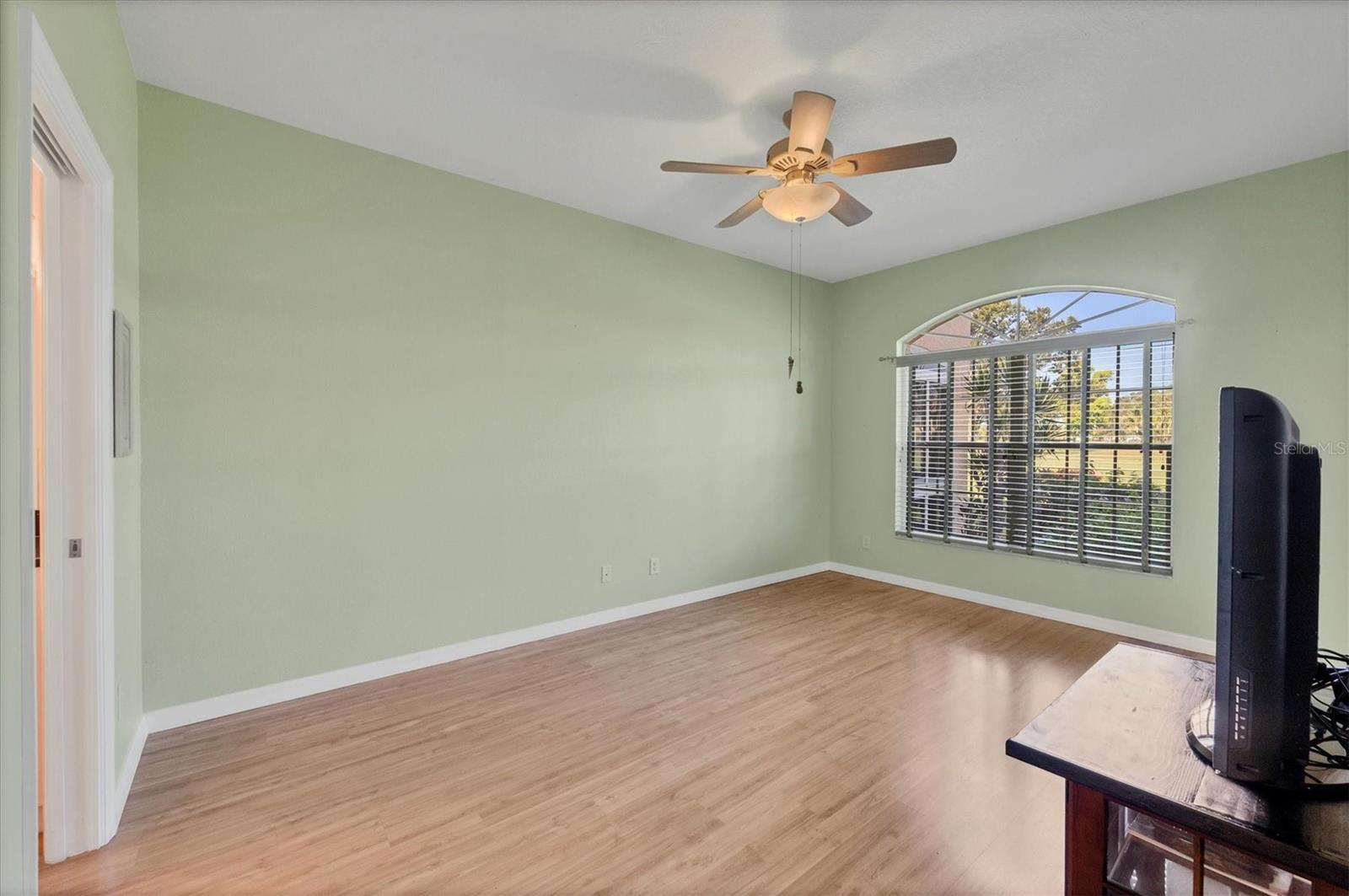 Image 17 of 39 For 1007 Gondola Park Drive 1007