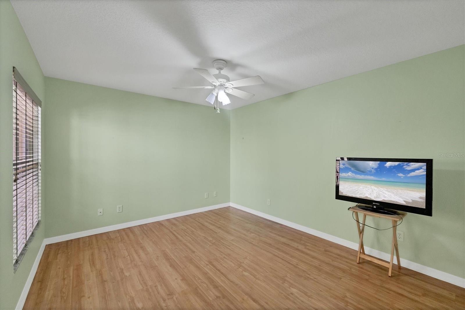 Image 21 of 39 For 1007 Gondola Park Drive 1007