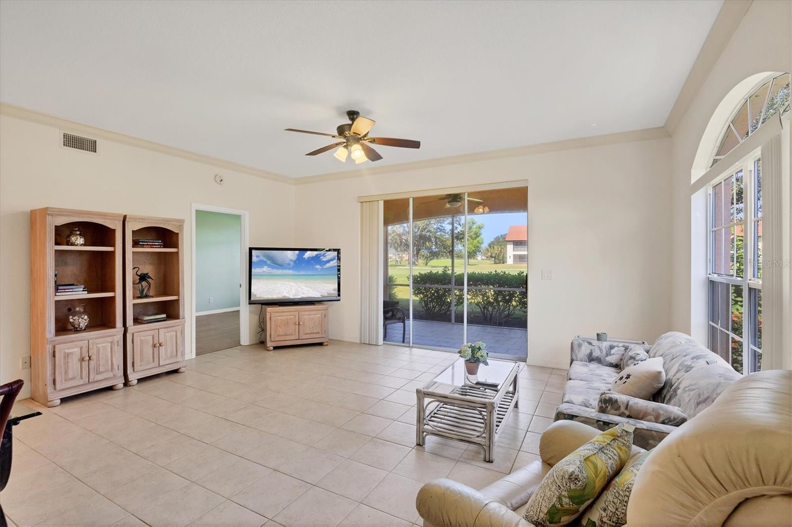 Image 6 of 39 For 1007 Gondola Park Drive 1007