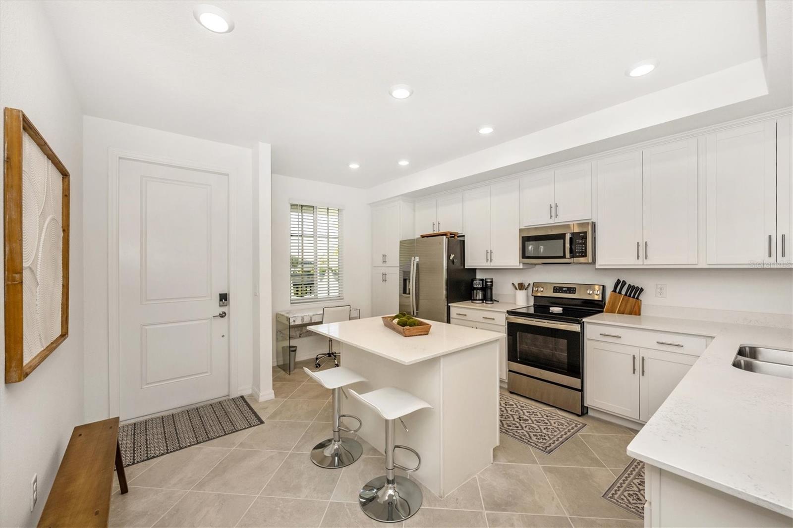Image 2 of 85 For 12240 Wellen Golf Street 204