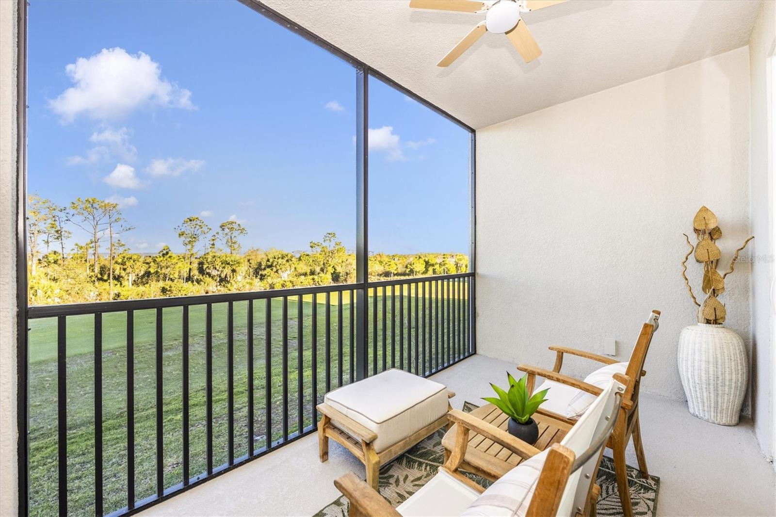 Image 21 of 85 For 12240 Wellen Golf Street 204
