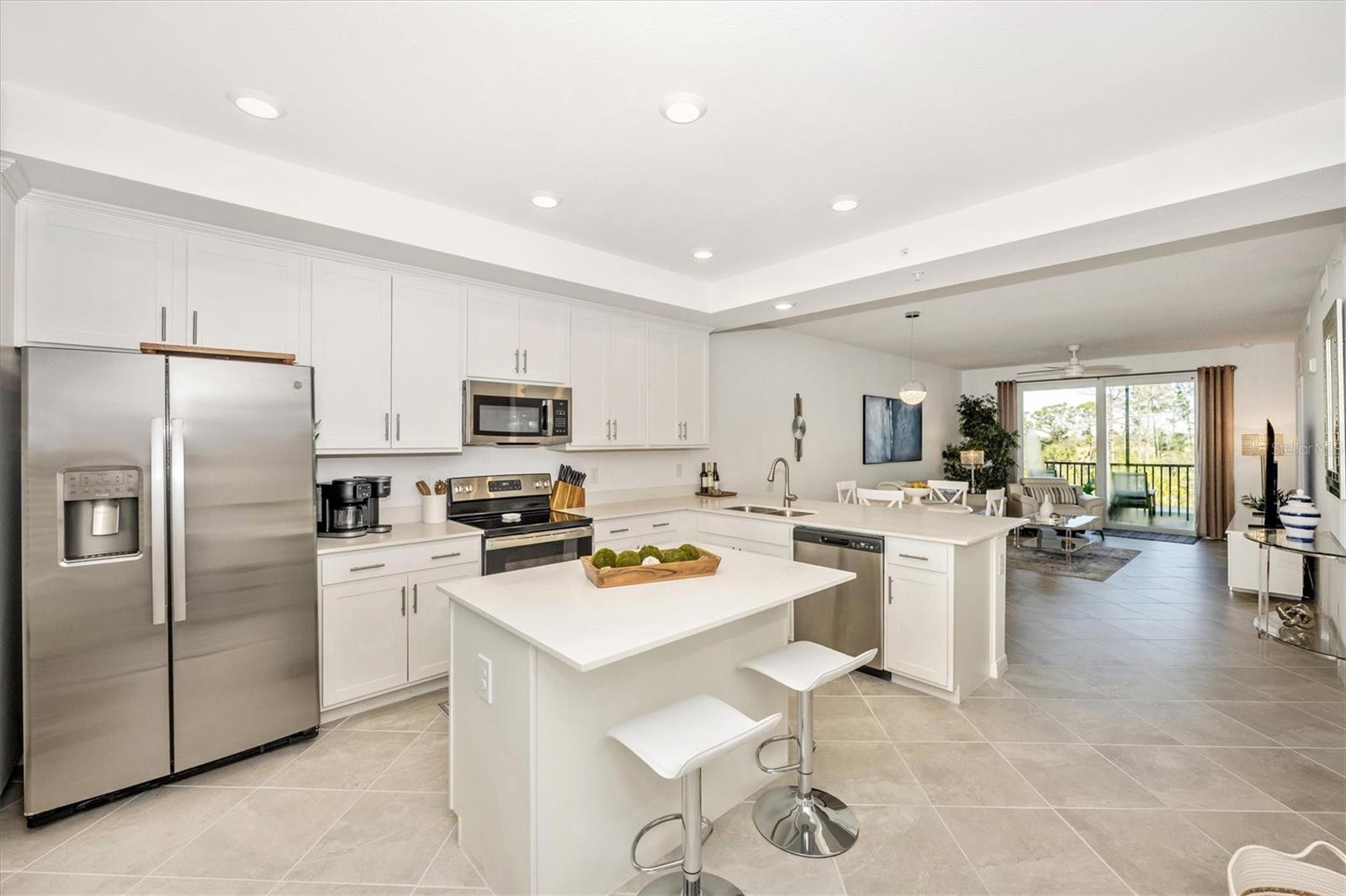 Image 3 of 85 For 12240 Wellen Golf Street 204