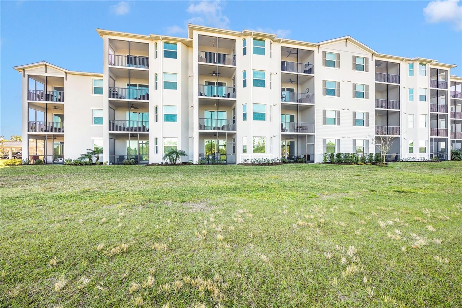 Image 40 of 85 For 12240 Wellen Golf Street 204