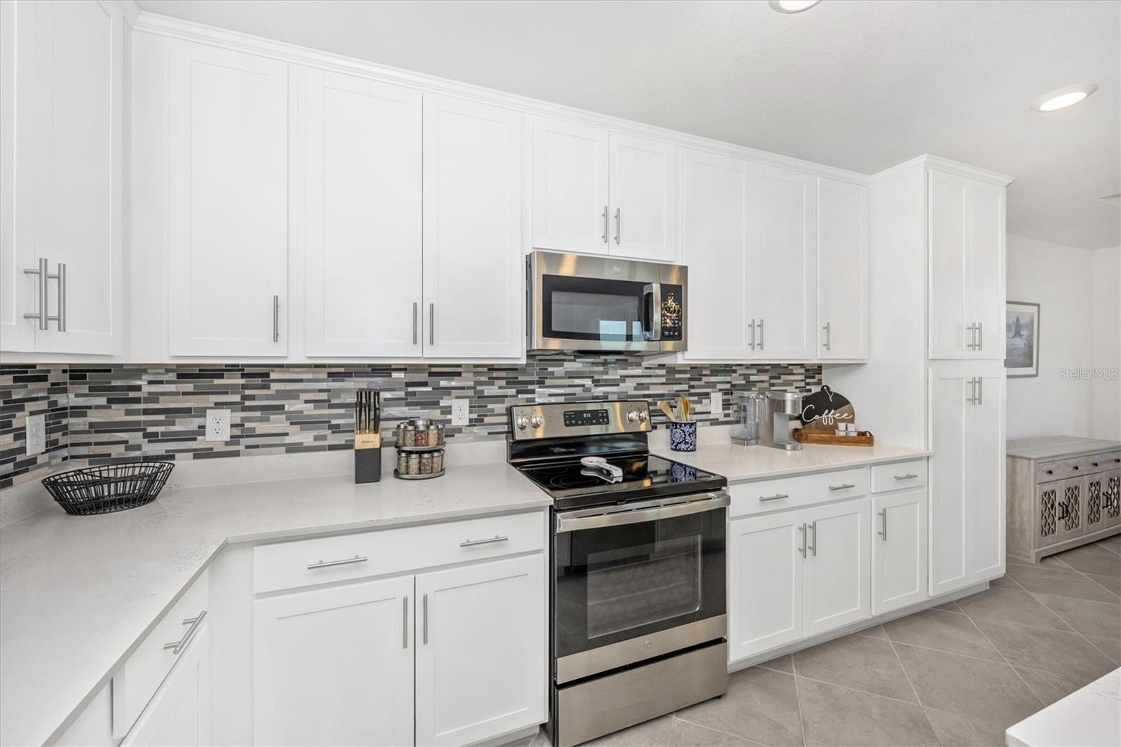 Image 14 of 94 For 12240 Wellen Golf Street 207