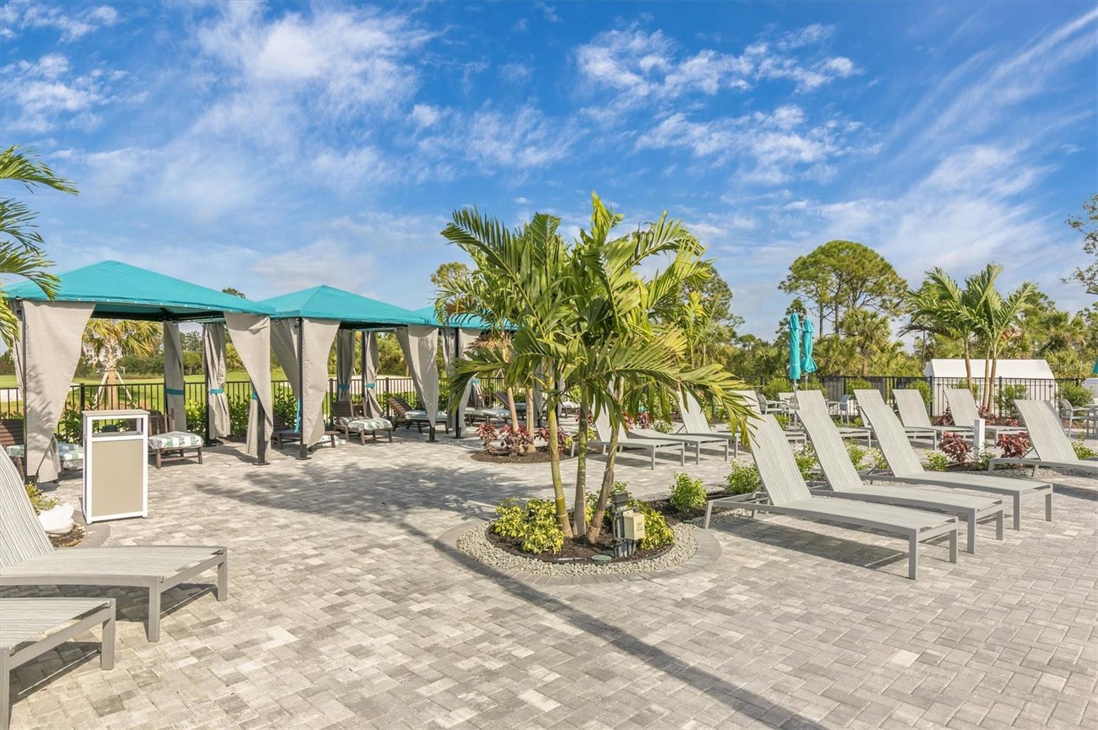 Image 54 of 94 For 12240 Wellen Golf Street 207