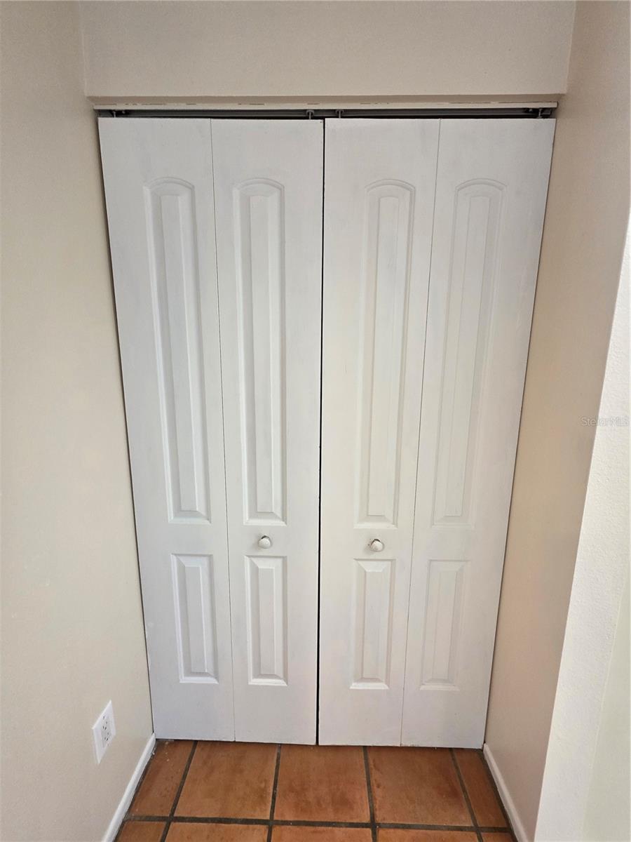 Image 21 of 24 For 9000 Griggs Road G