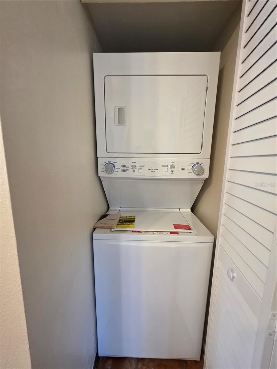 Image 22 of 24 For 9000 Griggs Road G