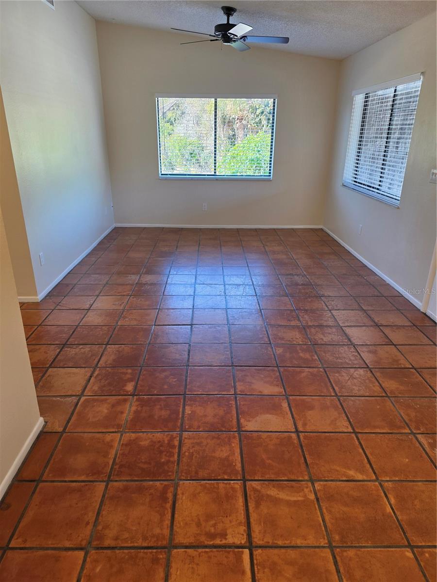 Image 4 of 24 For 9000 Griggs Road G