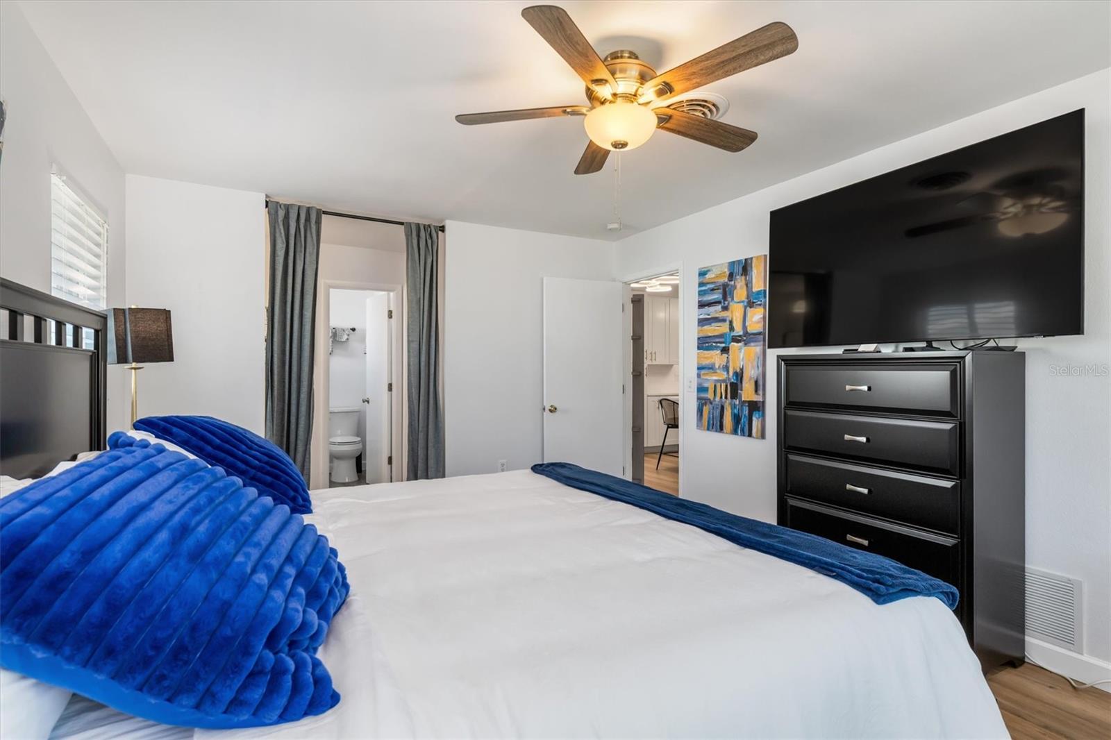 Image 12 of 30 For 2517 Sandy Lane