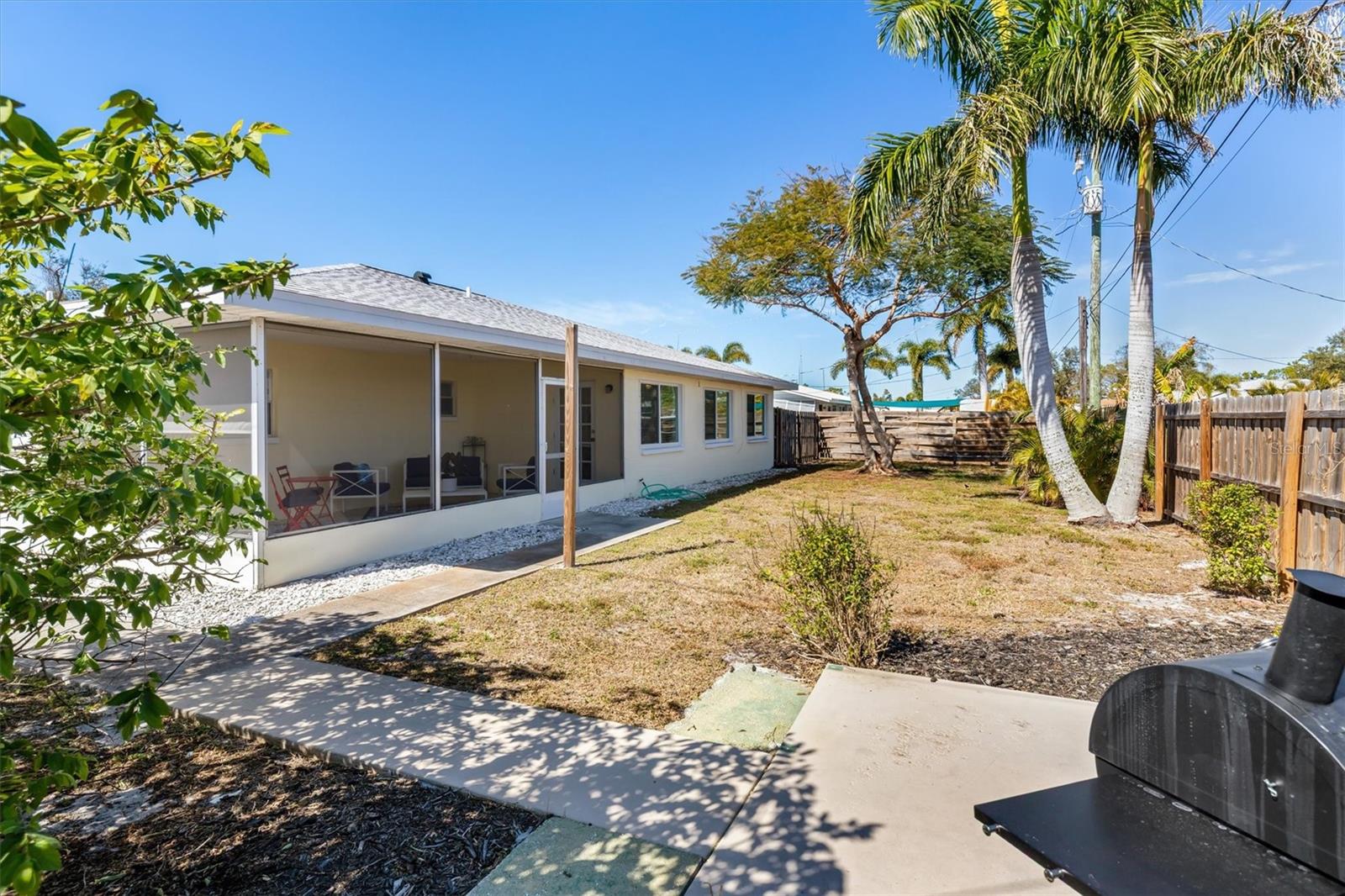 Image 26 of 30 For 2517 Sandy Lane