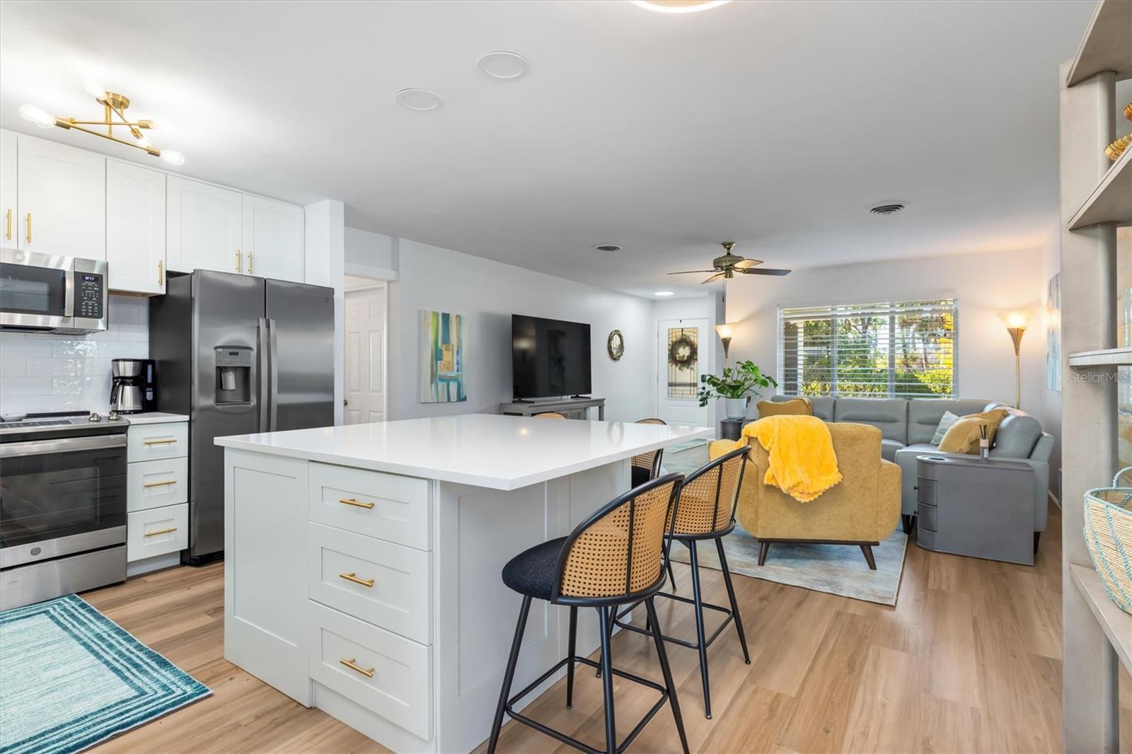 Image 7 of 30 For 2517 Sandy Lane