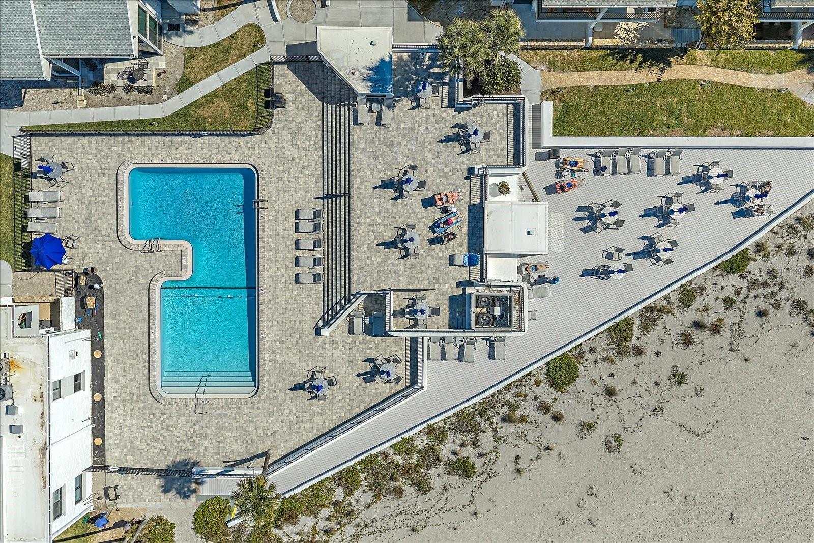 Image 13 of 19 For 902 Gibbs Road 282