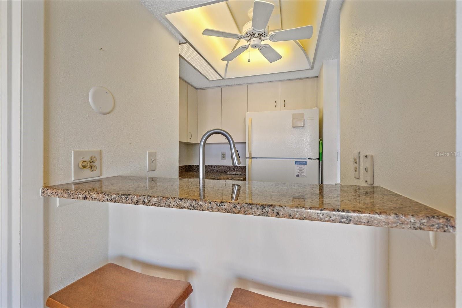 Image 5 of 19 For 902 Gibbs Road 282