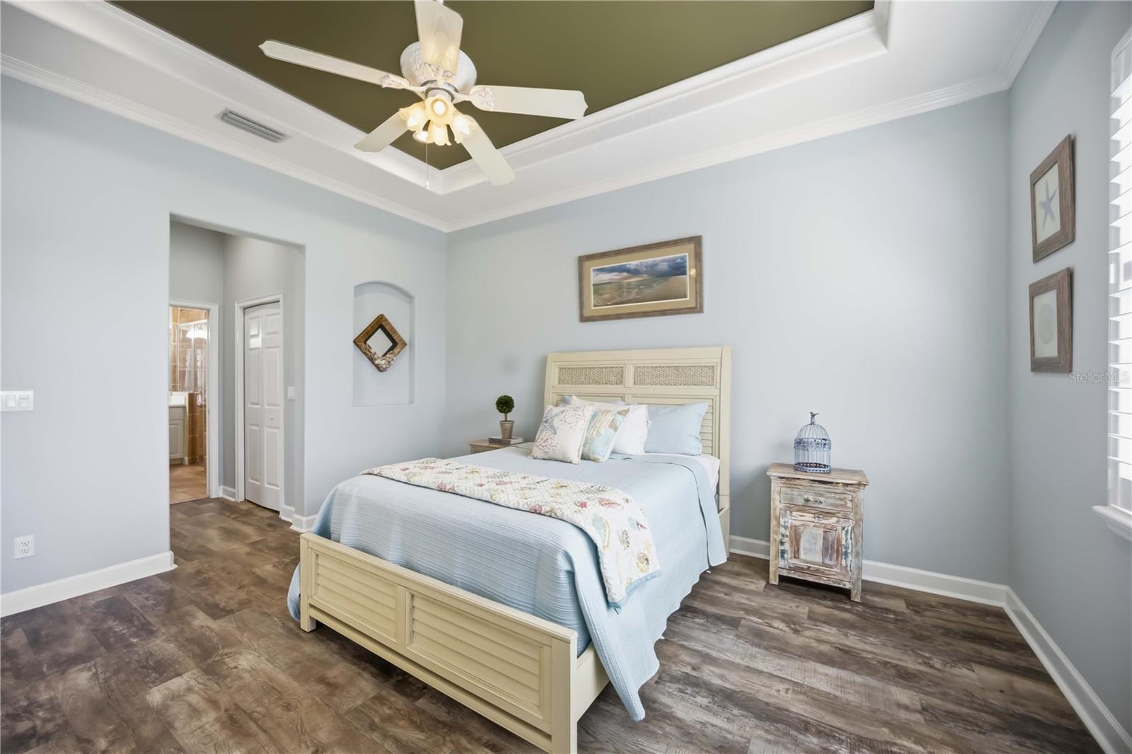 Image 24 of 100 For 441 Montelluna Drive