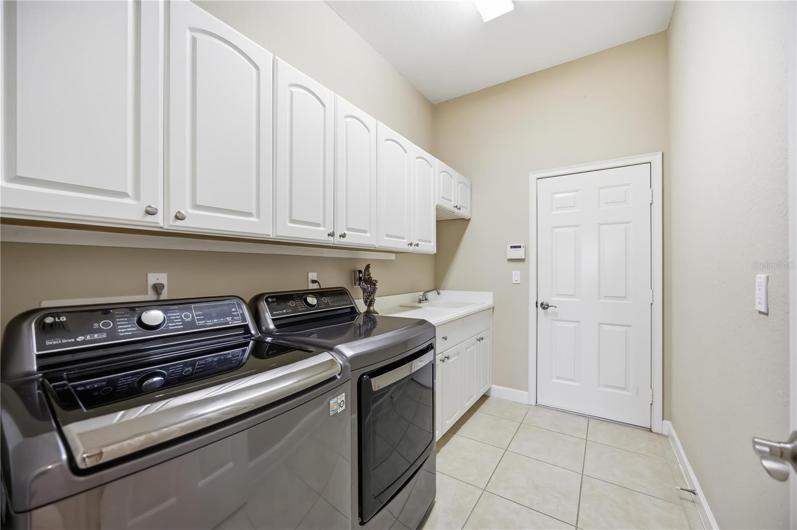 Image 35 of 100 For 441 Montelluna Drive