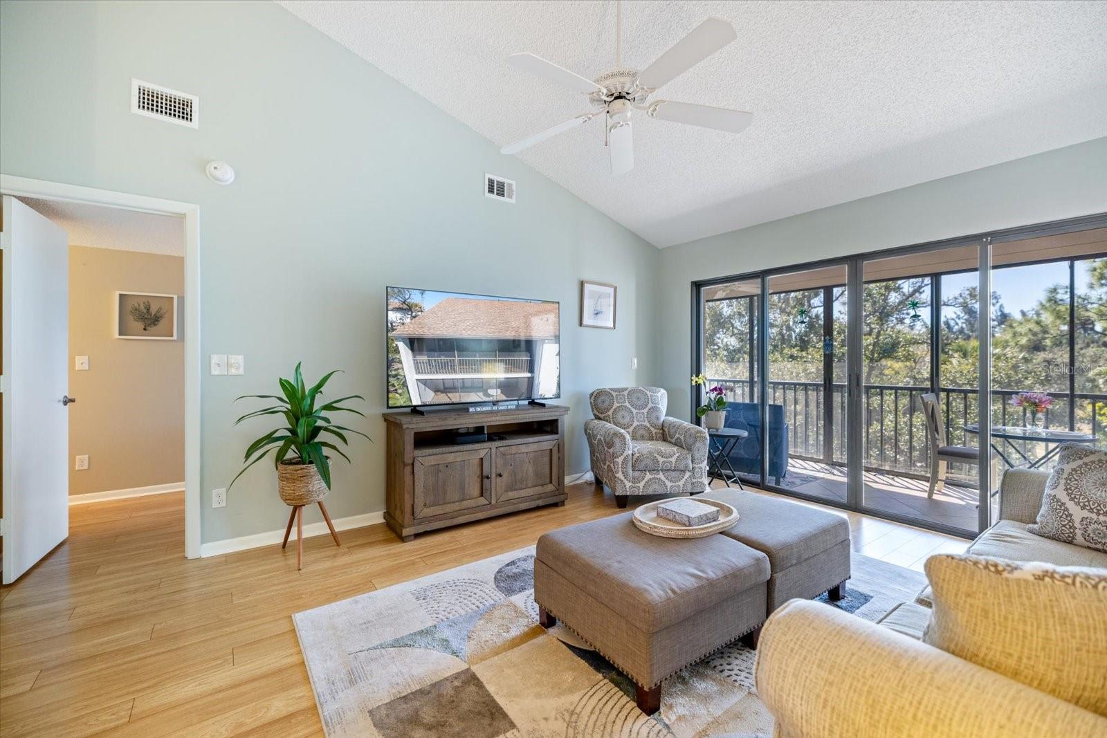 Image 12 of 44 For 806 Bird Bay Way 308