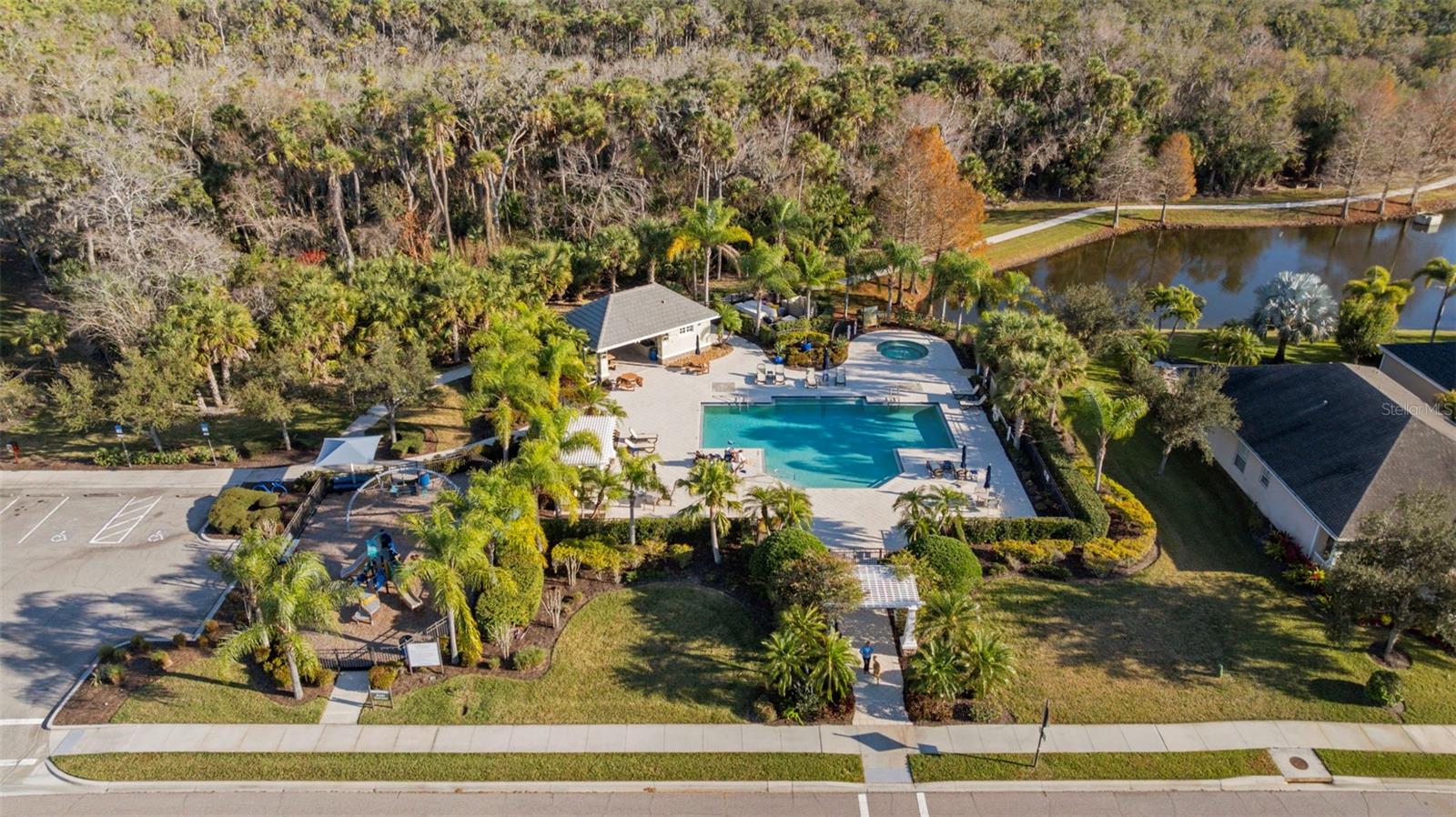 Image 22 of 26 For 6404 Autumn Woods Way