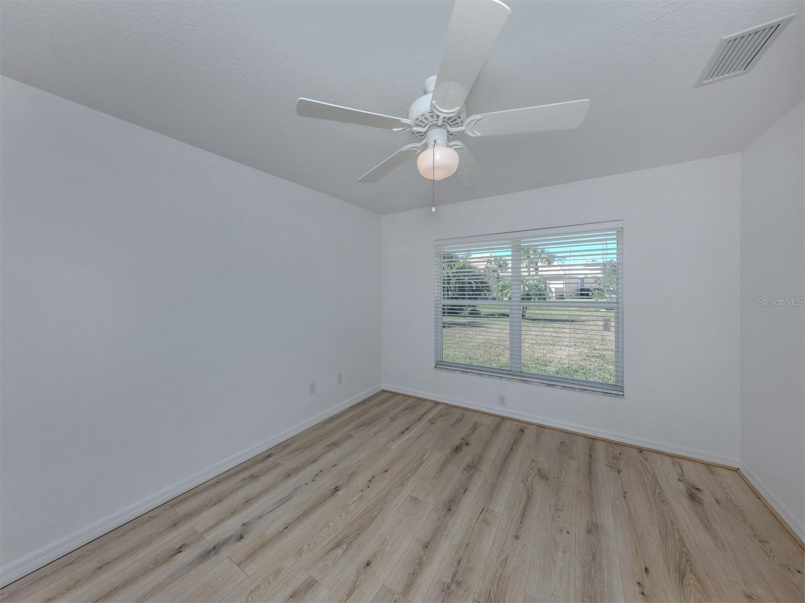 Image 19 of 57 For 123 Venice Palms Boulevard