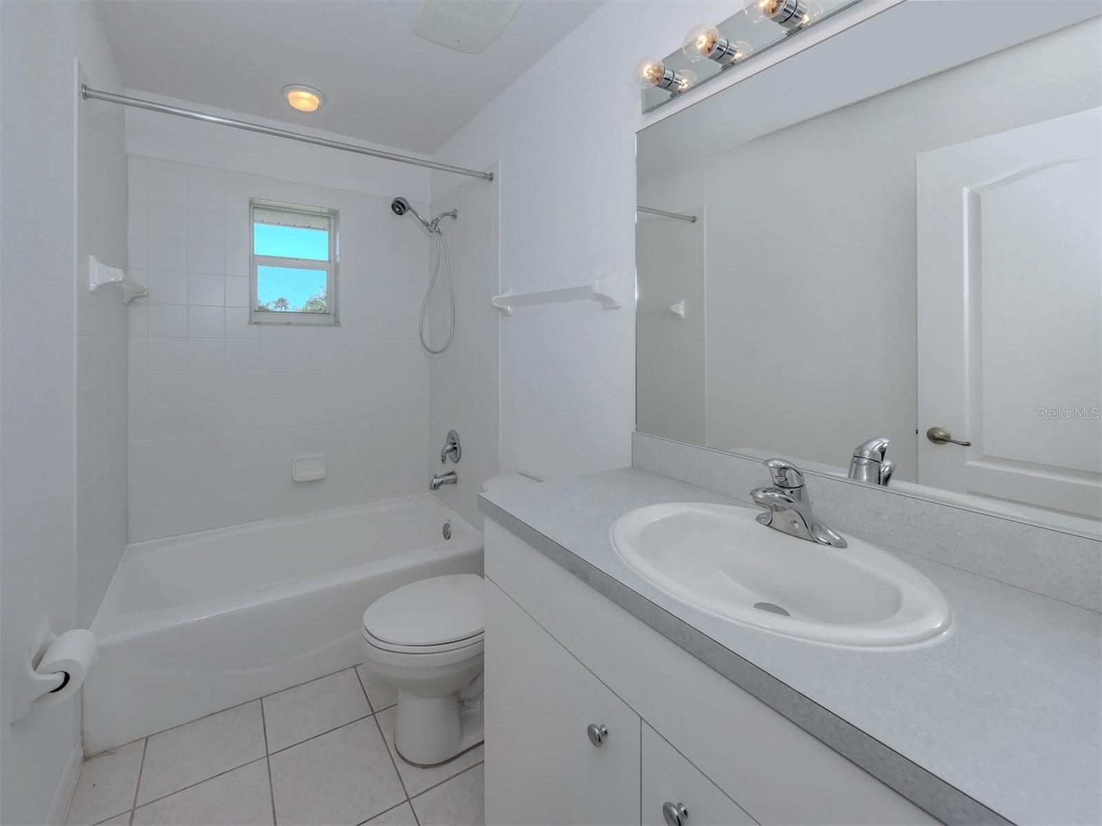 Image 21 of 57 For 123 Venice Palms Boulevard