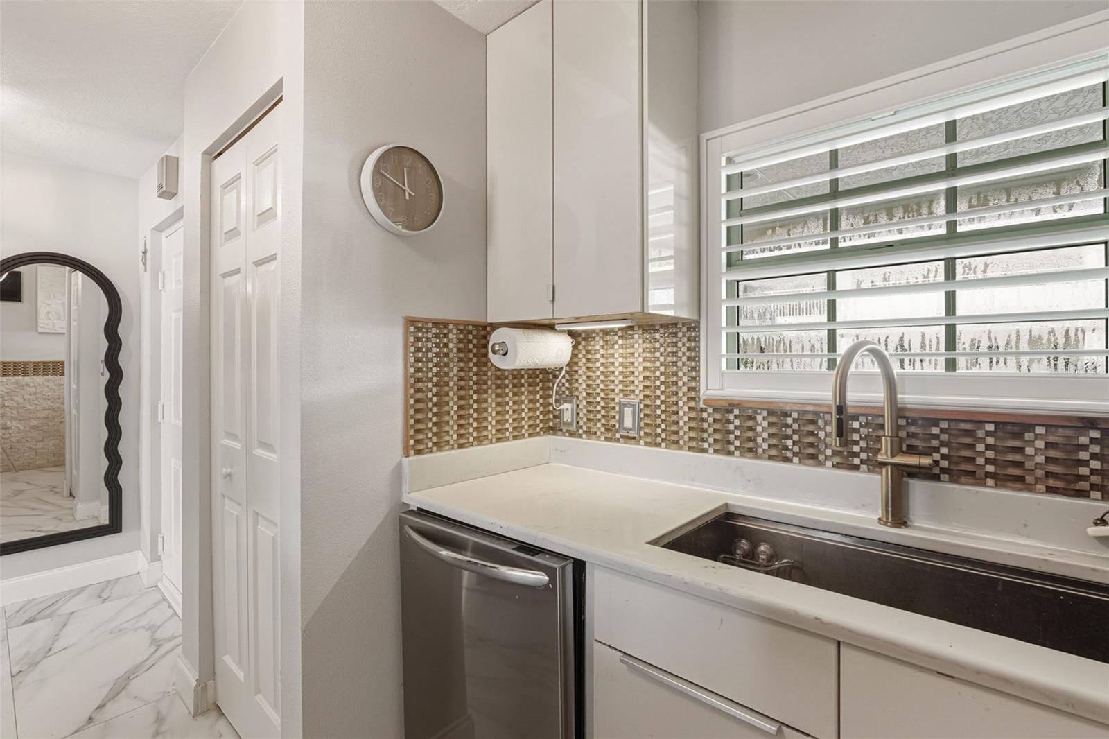 Image 10 of 64 For 3730 Cadbury Circle 631