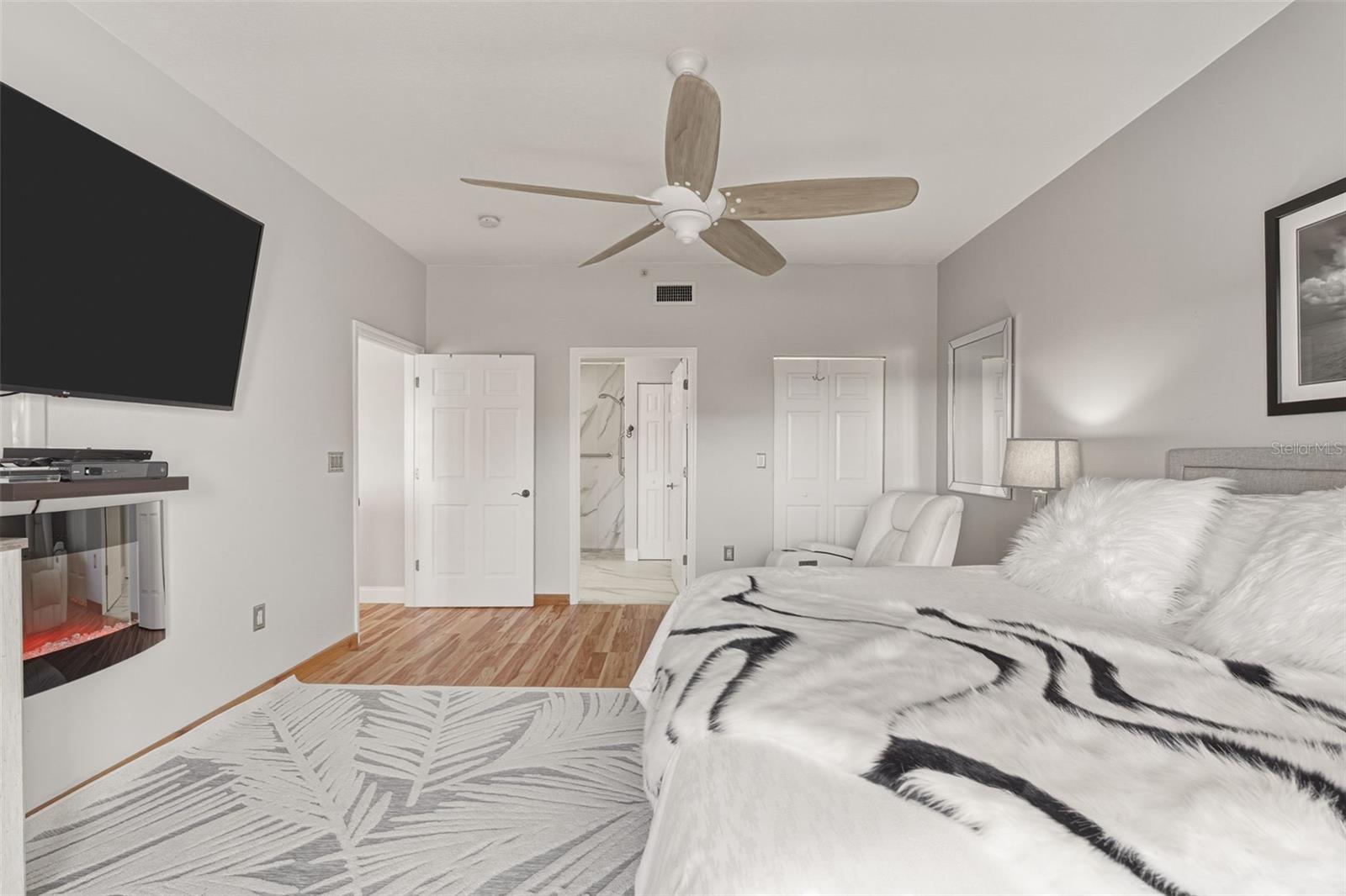 Image 20 of 64 For 3730 Cadbury Circle 631