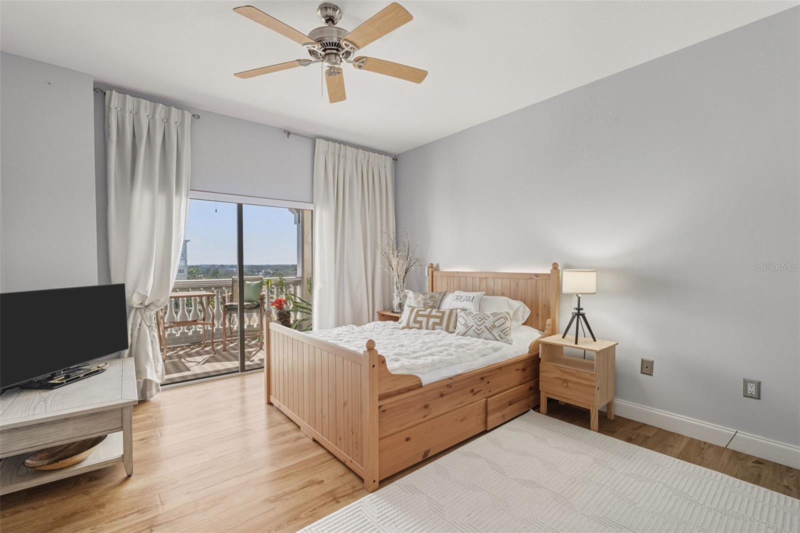 Image 23 of 64 For 3730 Cadbury Circle 631