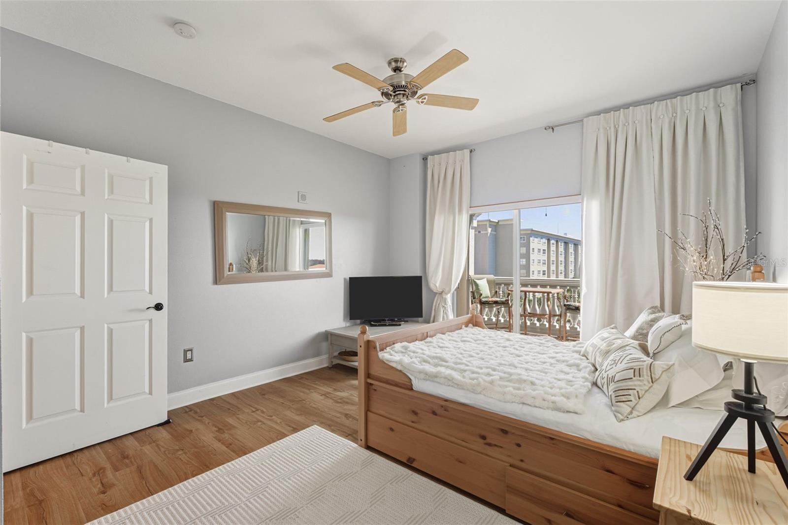 Image 24 of 64 For 3730 Cadbury Circle 631