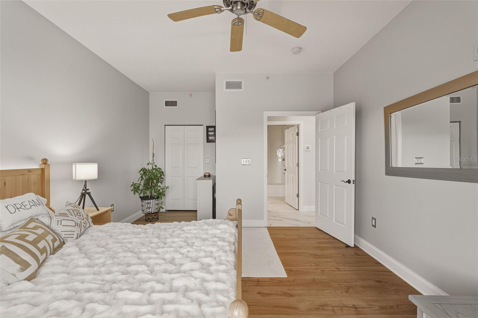 Image 25 of 64 For 3730 Cadbury Circle 631