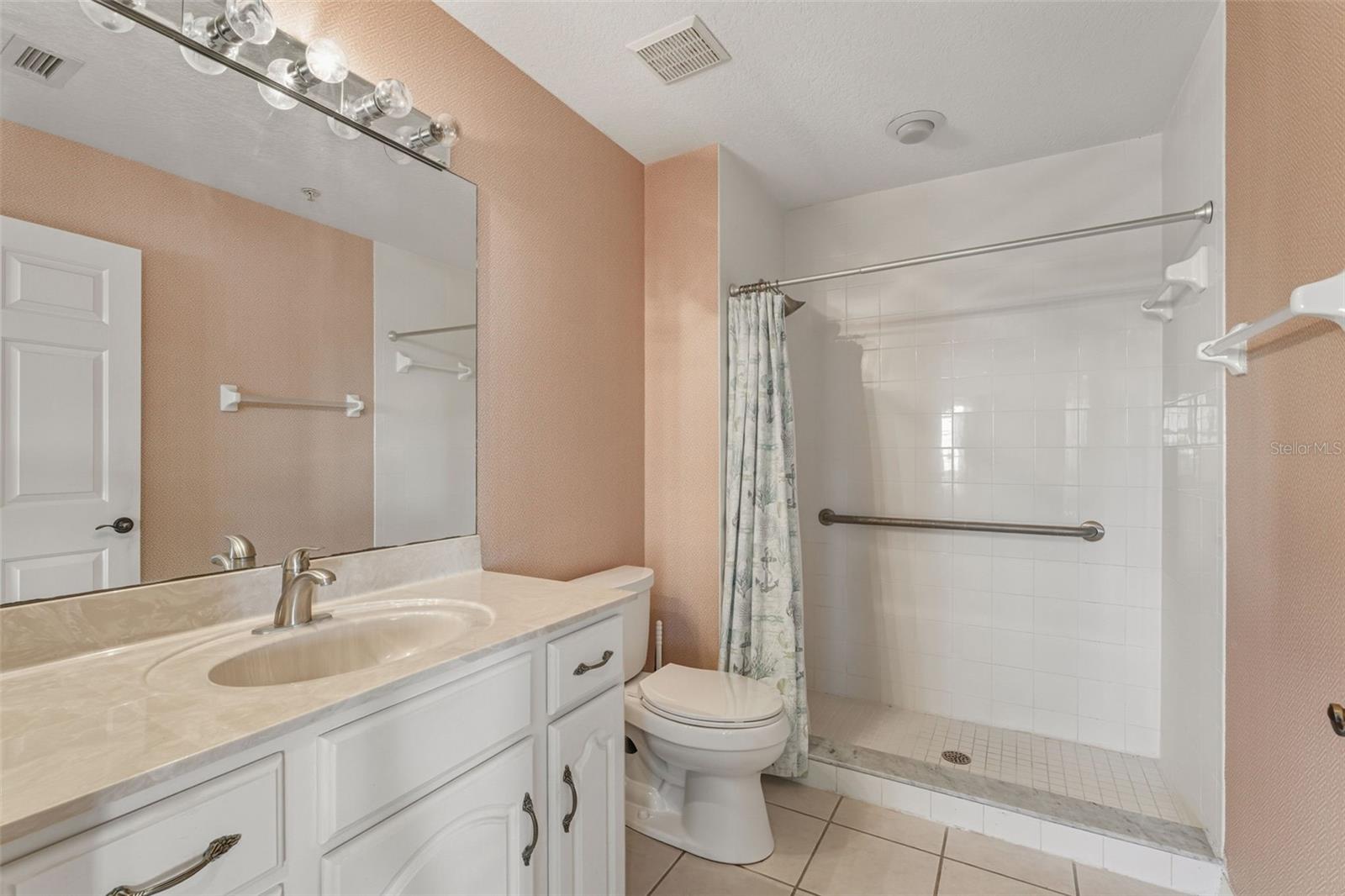 Image 27 of 72 For 3730 Cadbury Circle 528