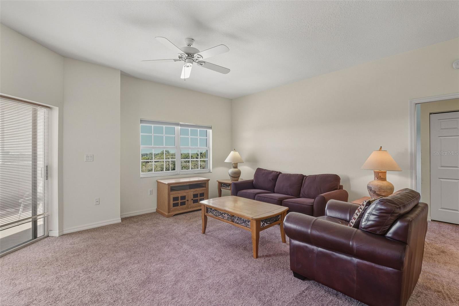 Image 6 of 72 For 3730 Cadbury Circle 528