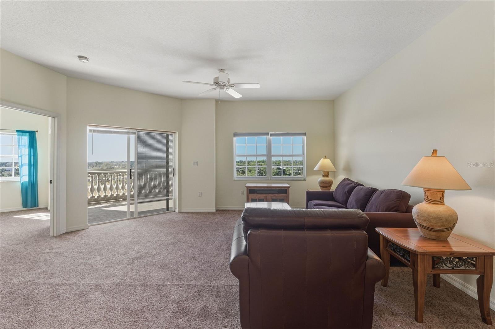 Image 7 of 72 For 3730 Cadbury Circle 528