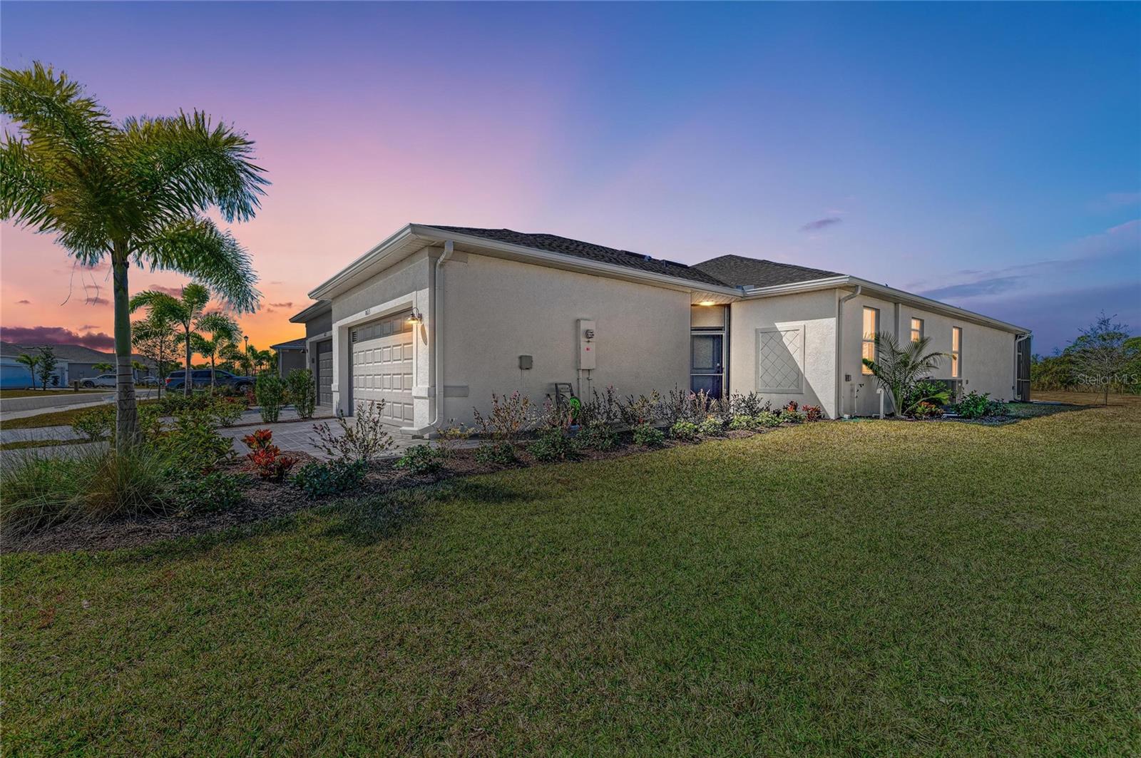 Image 17 of 92 For 8613 Seasalt Loop