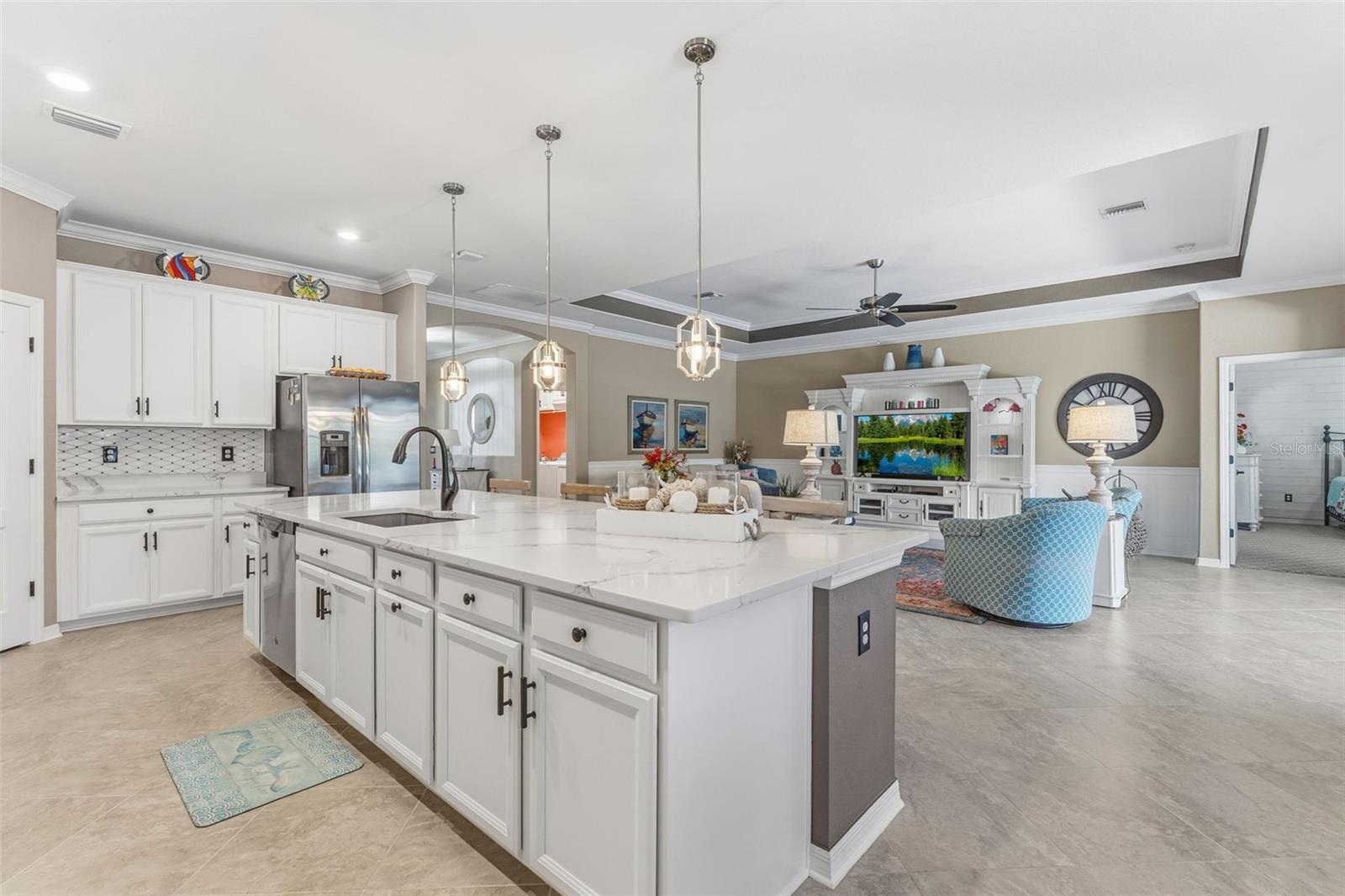 Image 19 of 90 For 13794 Vancanza Drive