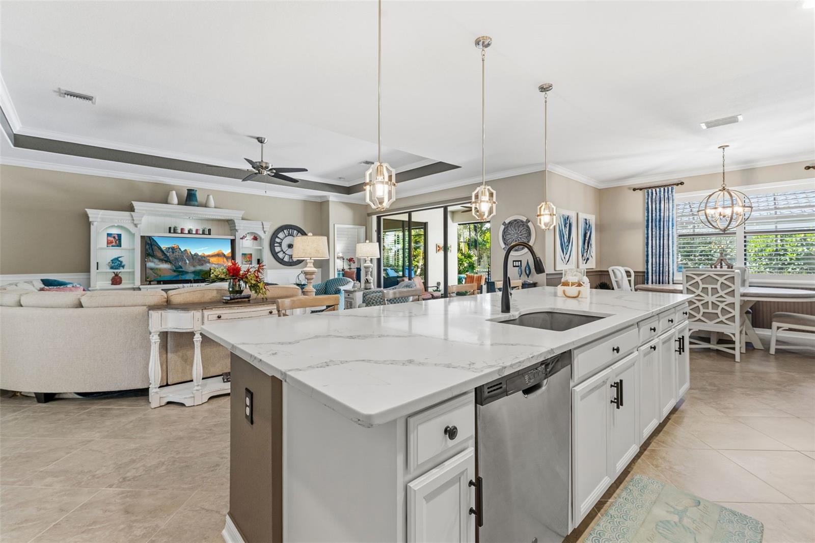 Image 20 of 90 For 13794 Vancanza Drive