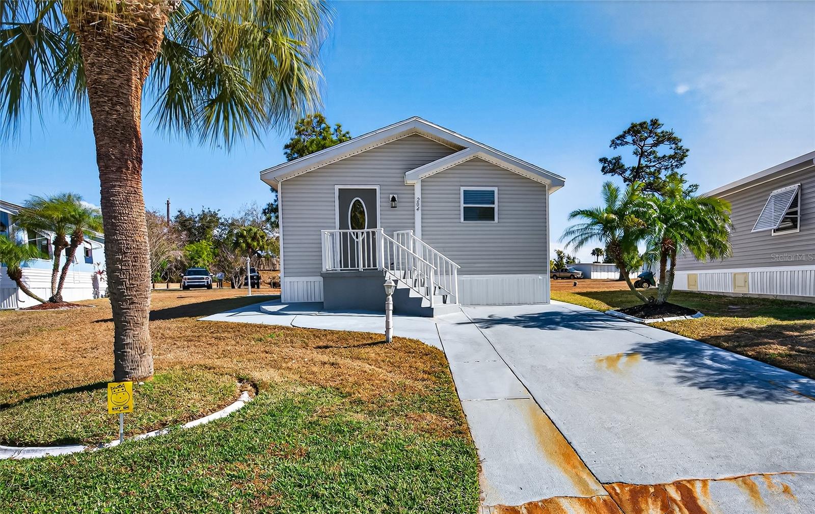 Image 2 of 78 For 204 Crown Point Drive