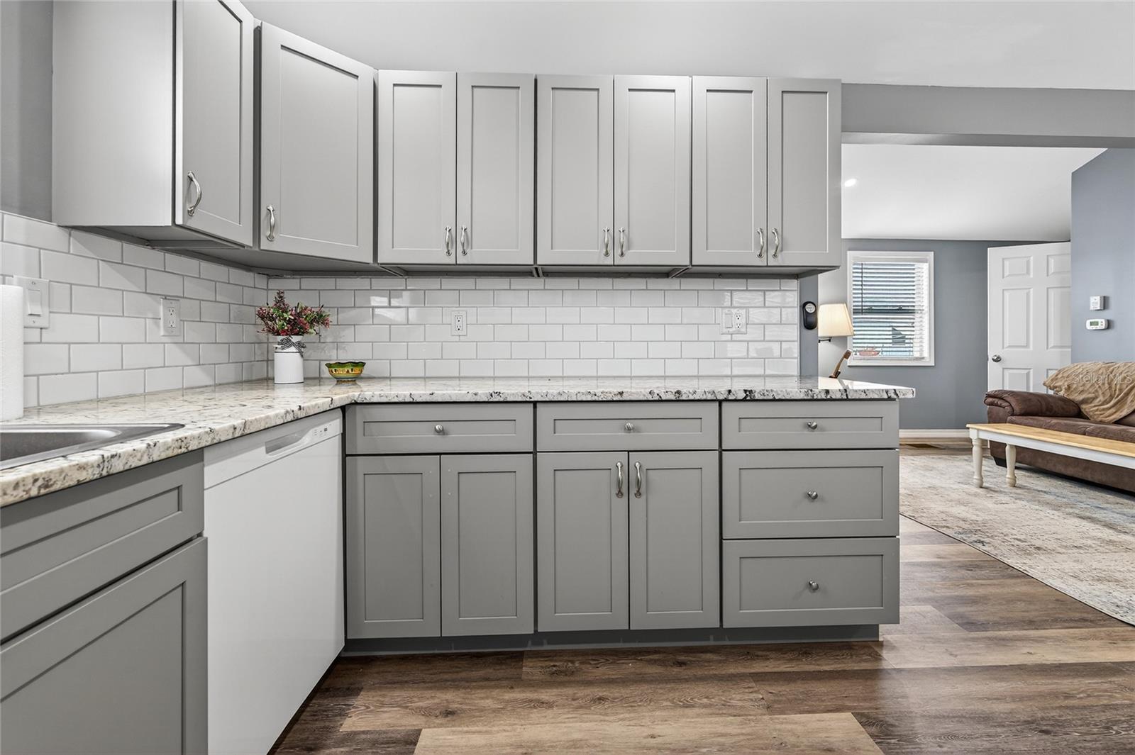 Image 22 of 78 For 204 Crown Point Drive