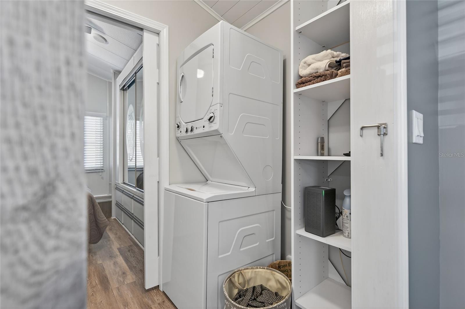 Image 24 of 78 For 204 Crown Point Drive