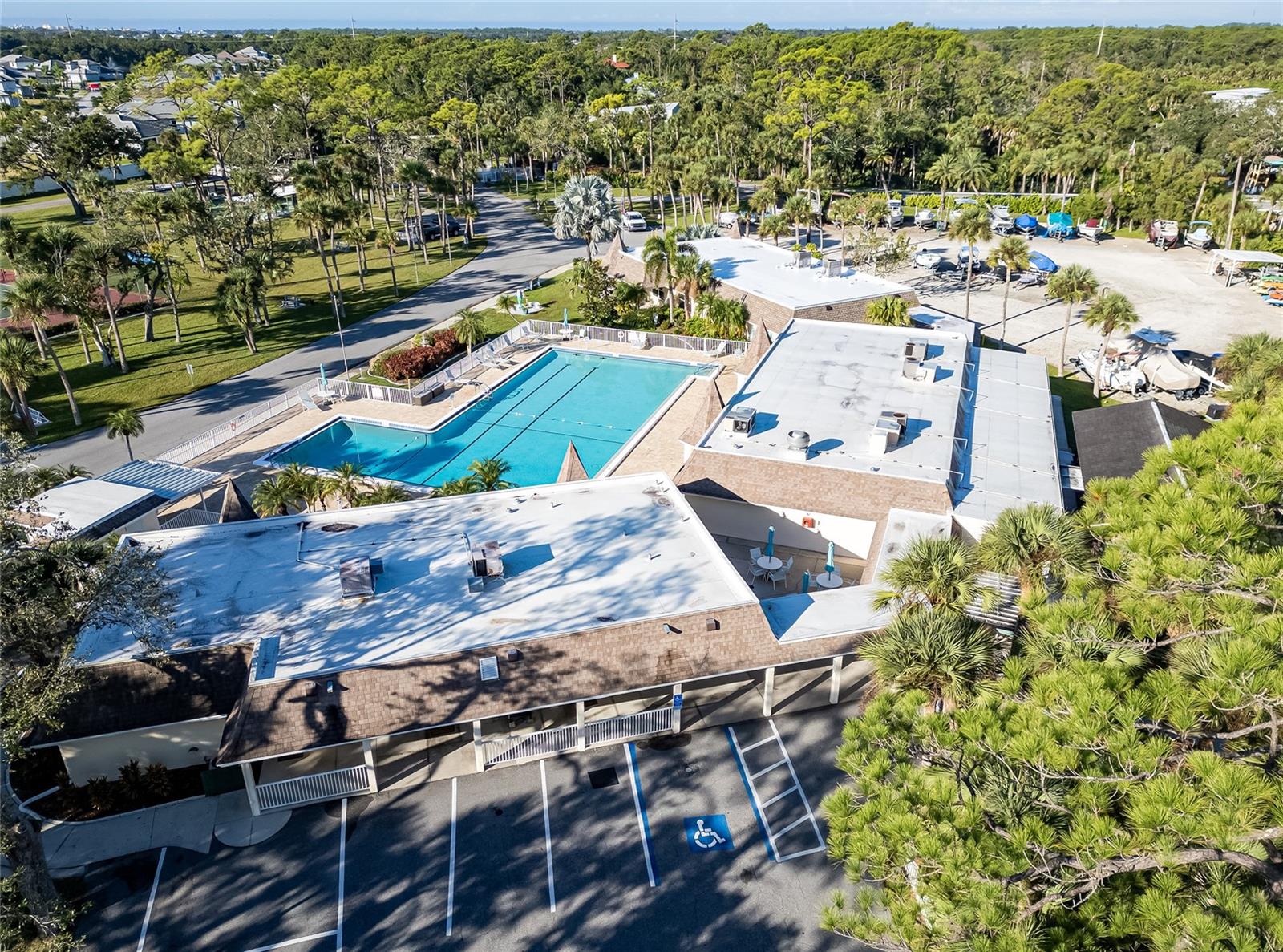 Image 53 of 78 For 204 Crown Point Drive