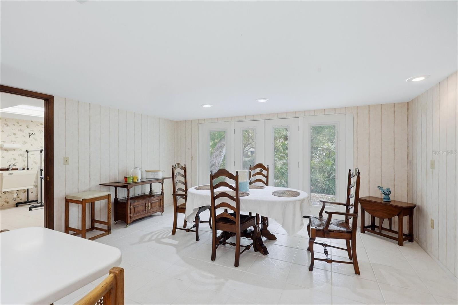 Image 13 of 42 For 491 Wisteria Road