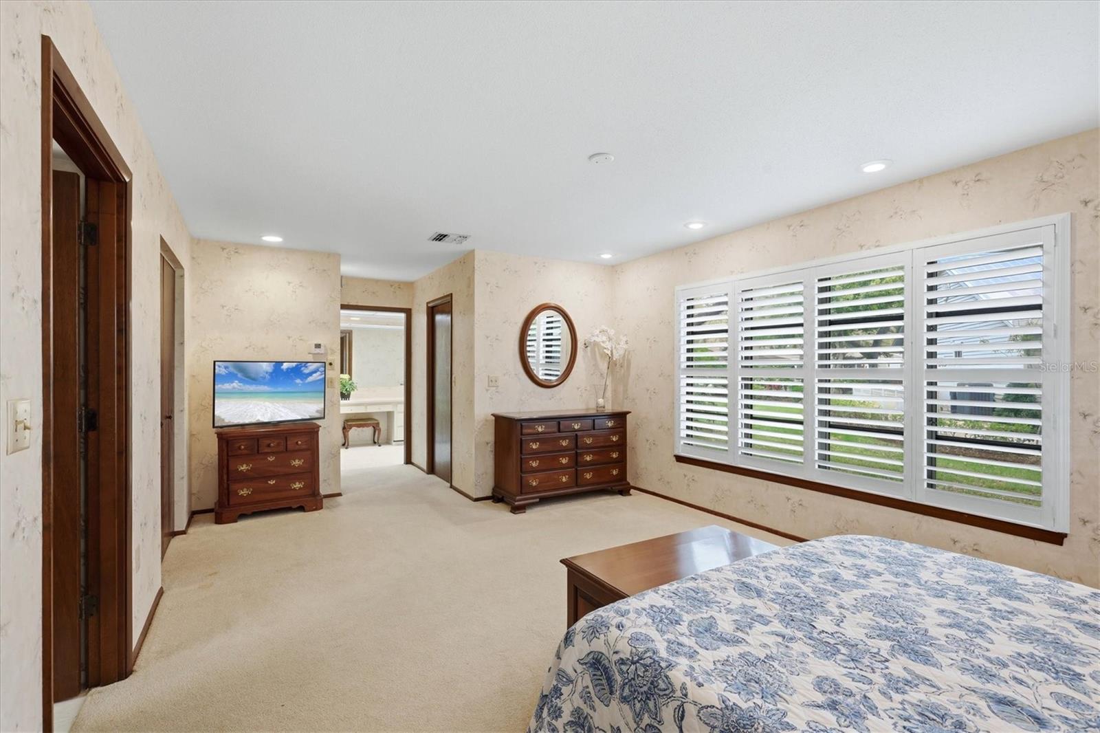 Image 17 of 42 For 491 Wisteria Road