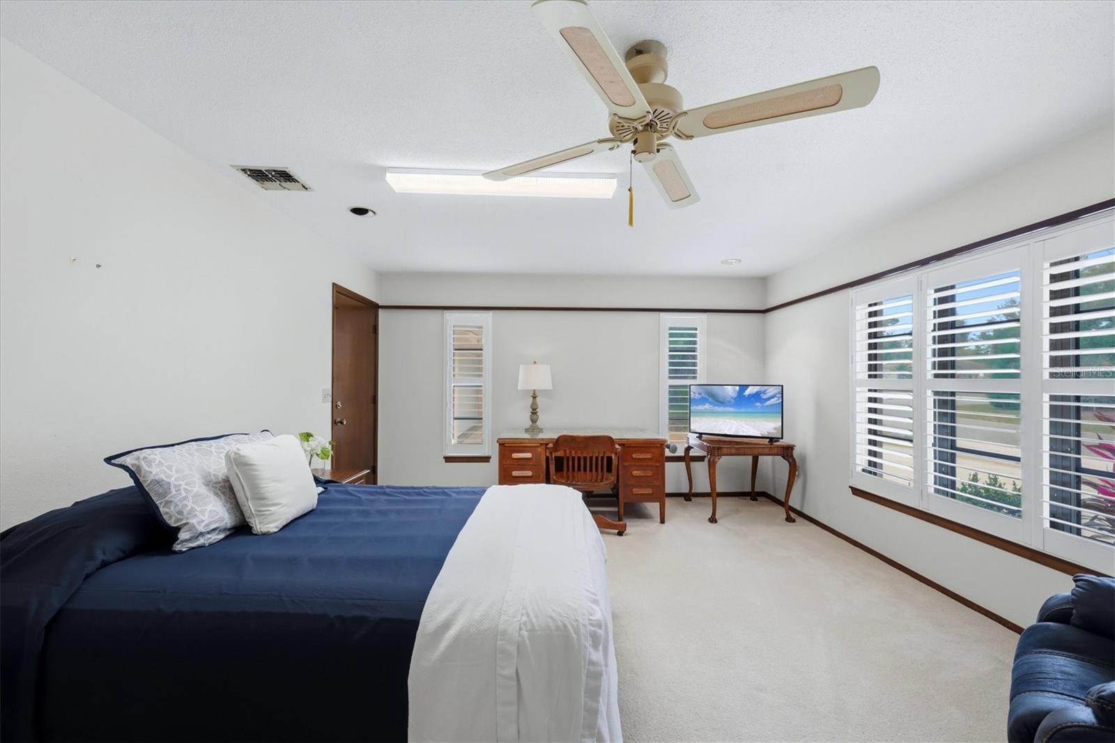 Image 25 of 42 For 491 Wisteria Road