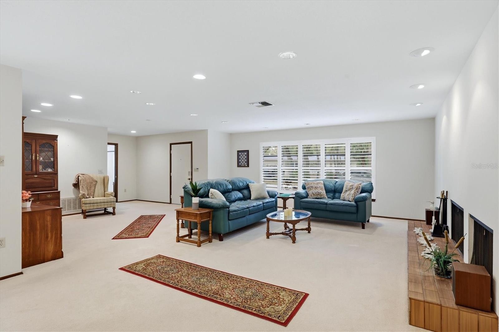 Image 5 of 42 For 491 Wisteria Road